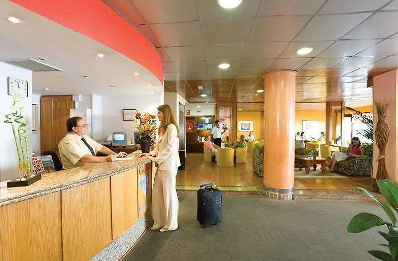 Επικοινωνία με το Gema Puerto Hotel